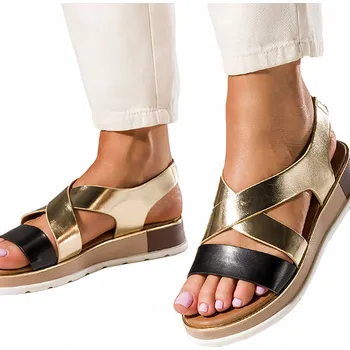 Dámské sandále Módní dámské sandály na ploché podrážce, černé pásky křížem, vel. 39