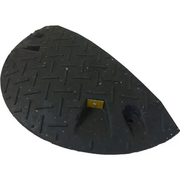 Dopravní zařízení Černý plastový koncový zpomalovací práh - 10 km / hod - 21,5 x 43 x 6 cm