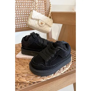 Dívčí sněhule Dětské zateplené sneakers s kožíškem Mireen – černé Velikost: 21