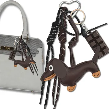 Camerazar Klíčenka na sáček s klíči, kroužek na klíče, přívěsek, čokoládová tyčinka, jezevčík, hnědá