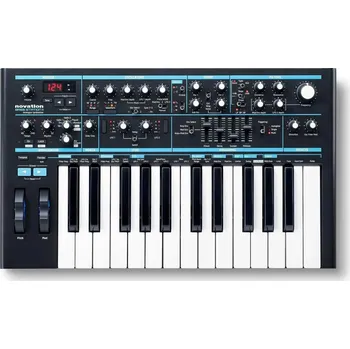 Syntetizátor Novation Bass Station II Syntetizátor