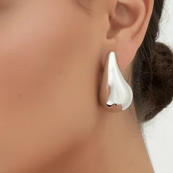 Náušnice Výrazné visací náušnice „Kapky elegance“ z nerezové oceli č. 1934