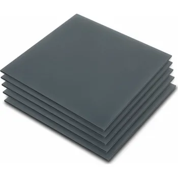 Plexisklo 3DM Group Plexisklo s kouřovým grafitem - 3 mm - 200x200 mm - 5 ks