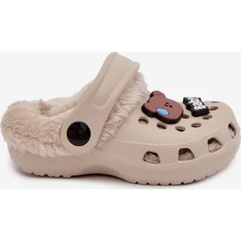 Dětská móda Dětské pěnové pantofle zateplené kožíškem s ozdobnými připínkami – khaki Velikost: 27