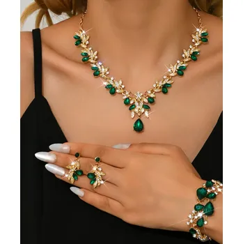 Souprava šperků B-TOP Elegantní třídílná pozlacená souprava s motivem listu a zelenými krystaly