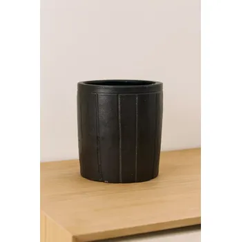 Stojan na květiny House Doctor Julian – béžový keramický květináč, 18 x 20 cm