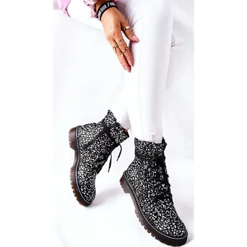 Dámské kozačky Dámské kotníkové boty Maciejka Multicolor 01609-39/00-6 Barva: Bílá, Velikost: 41