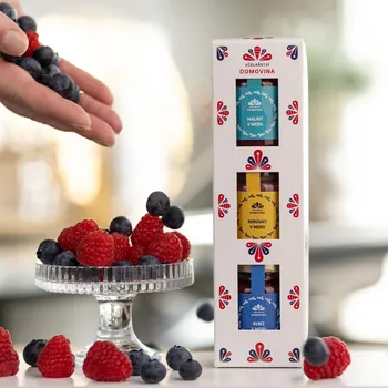 Včelařství Domovina Ovocné mámení dárkové balení 3x75 g ochucené medy Design: Vánoce