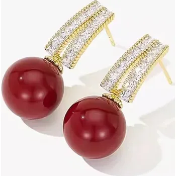 Náušnice Éternelle Vánoční náušnice se zirkony - vánoční baňka E1470-20233311M Červená