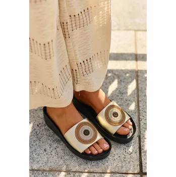 Dámské pantofle Dámské kožené žabky s ozdobou S.Barski KV27-019 Barva: Zlatá, Velikost: 36