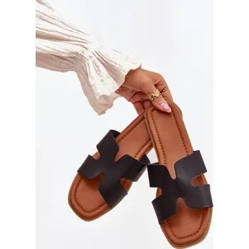 Dámské sandále Dámské ploché pantofle s výřezy – černé Velikost: 40