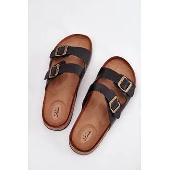 Dámské sandále Dámské pantofle na korkové platformě s přezkami – černé Velikost: 38