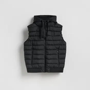 Dámské oblečení Reserved - Prošívaná vesta s&nbsp;kapucí - černý - 435HZ-99X - 435HZ-99X-S