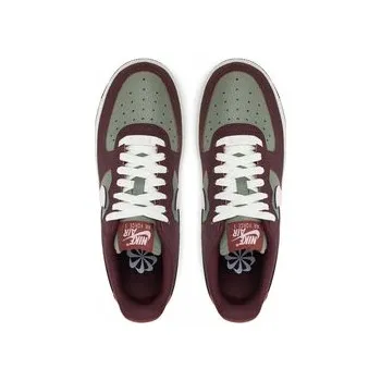 Dámské tenisky Nike Tenisky Air Force 1 '07 Next Nature Wmns HQ4047 Bordó