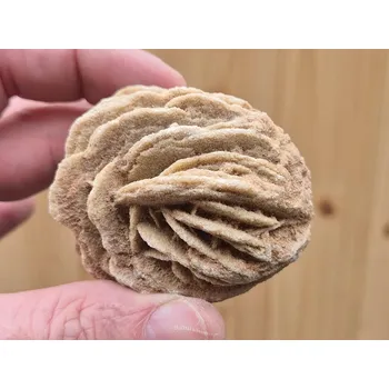 Přírodní kámen Pouštní růže z Maroka 159g