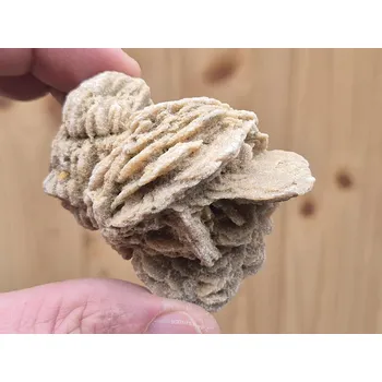 Přírodní kámen Pouštní růže sádrovec z Maroka 120g