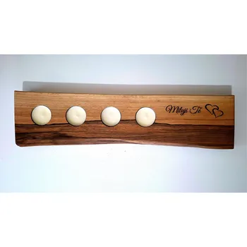 Svícen Svícen s gravírováním