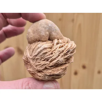 Přírodní kámen Pouštní růže surové z Maroka 150g