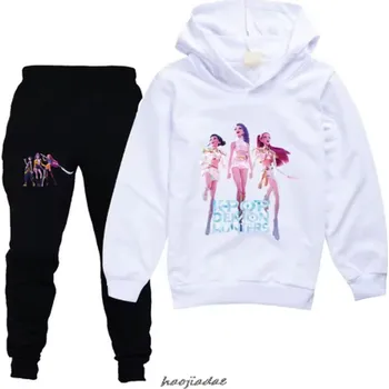 KPop Demon Hunters (Lovkyně démonů) Tepláková souprava KPop Demon Hunters (Huntrix), černé kalhoty + barevné mikiny (SKLAD) Barva: bílá mikina + černé kalhoty, Velikost: 160