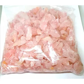 Přírodní kámen Růženín přírodní štípaný – chips 5–15 mm, 1 kg z Brazílie, kámen lásky a harmonie