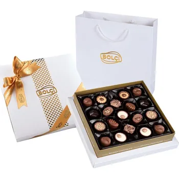 Cukrovinka Bolci Diamond White Box - mix pralinek s dárkovou taškou 215 g