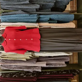 Dámská halenka Halenka červená s malým límečkem krátký rukáv