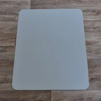 Podložka pod nábytek Stříbrná ochranná podložka pod židli na hladké povrchy FLOMA OCMat Profi - 120 x 90 x 0,15 cm (Kov, lakovaná, roztažitelná, s UH koncovkami a 2 UH držáky v délce 2,7cm. Včetně montážního materiálu pro šroubování nebo nalepení.)