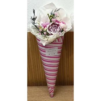 Svíčka Voňavá kytice v kornoutu – sójová svíčka Blackberry Jam