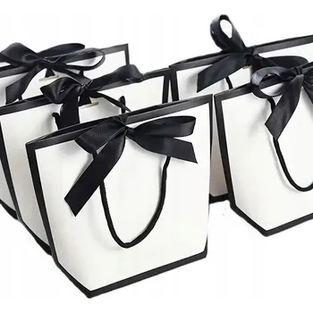 Obraz Dárkové tašky 5 ks malé bílo-černé s mašlí elegantní TM6