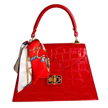 Kabelka NovaKabelka.cz Kožená italská crossbody kabelka Flavia Cocco Rossa Chiara