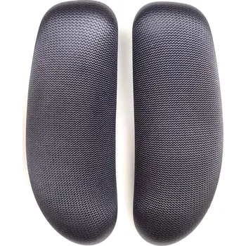 Příslušenství k židli Humanscale pár kompletních zdokonalených područek Technogel® pro židle Freedom v potahu Wave 102 Graphite (KAM3W102G)