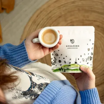 Káva Upraženo Zrnková káva - Espresso směs - 70 % Arabica, 30 % Robusta, 1000g
