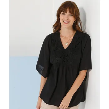 Dámské tričko Tunika s krajkou a širokými 3/4 rukávy černá 52