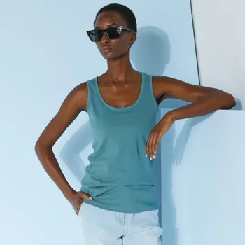 Jednobarevný top se širokými ramínky zelenošedá 56