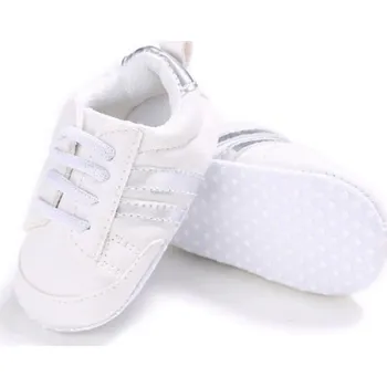 Dívčí obuv Dětské capáčky tenisky stříbrná 6-12 měsíců