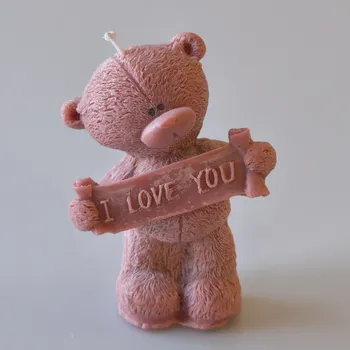 Svíčka Evička Candles Medvídek s nápisem I LOVE YOU svíčka 65 g - ručně výráběná Barva: Hnědá