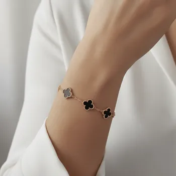 Náramek Náramek Black Clover z pozlacené chirurgické oceli 316L č. 1943