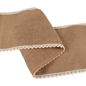 Jutová štóla s krajkovým lemem