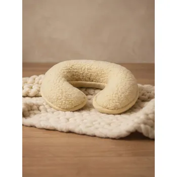 Polštář Polštářek ve tvaru podkovy z ovčí vlny