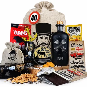 Dárkový potravinový koš Dárkové balení s rumem Bumbu XO | Dárkový koš s rumem Bumbu pro chlapa