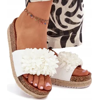 Dámské pantofle NAZOUVÁKY DÁMSKÉ KORKOVÉ PLATFORMĚ S VÝZDOBOU KVĚTŮ BÍLÉ 39