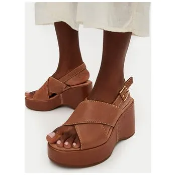 Dámské sandále Sandály Clarks Manon Wish 26176303 Hnědá 39_5