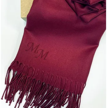 Šála Luxusní vínová pašmínová šála – elegantní, hřejivá a personalizovaná Vyberte variantu: bez jakékoliv úpravy + prémiové dárkové balení BE Original