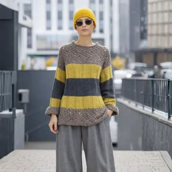 Dámský svetr Dámský svetr v pruzích, italský, barevný