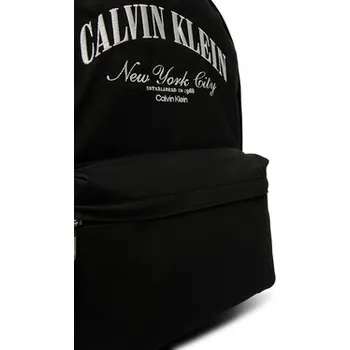 Městský batoh Batoh Calvin Klein Graphic Capsule Round Backpack LV04D3345G Černá OS
