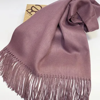 Šála Luxusní fialová (šeříková) pašmínová šála – noblesa, jemnost a osobní styl Vyberte variantu: + MONOGRAM | zdarma | + prémiové dárkové balení BE Original