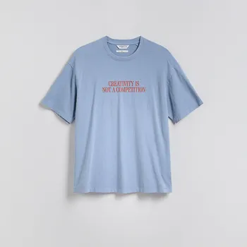 Pánské tričko Reserved - Boxy tričko s potiskem na zádech - bleděmodrá - WC928-05X - WC928-05X-XL