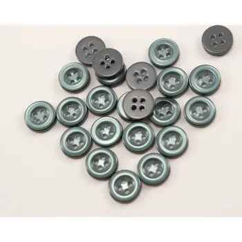 Knoflík Dírkový košilový knoflík s leskem - smaragdová zelená - průměr 1,14 cm