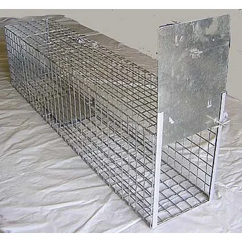 Zvířecí past Past na odchyt lišek oboustranná - kolmé uzavírání, s přepážkou na návnadu, L-1,6m