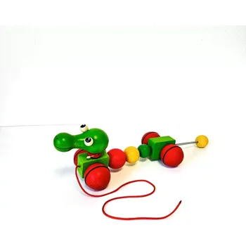 Dřevěná hračka Česká dřevěná hračka Dřevěná tahací hračka Dráček